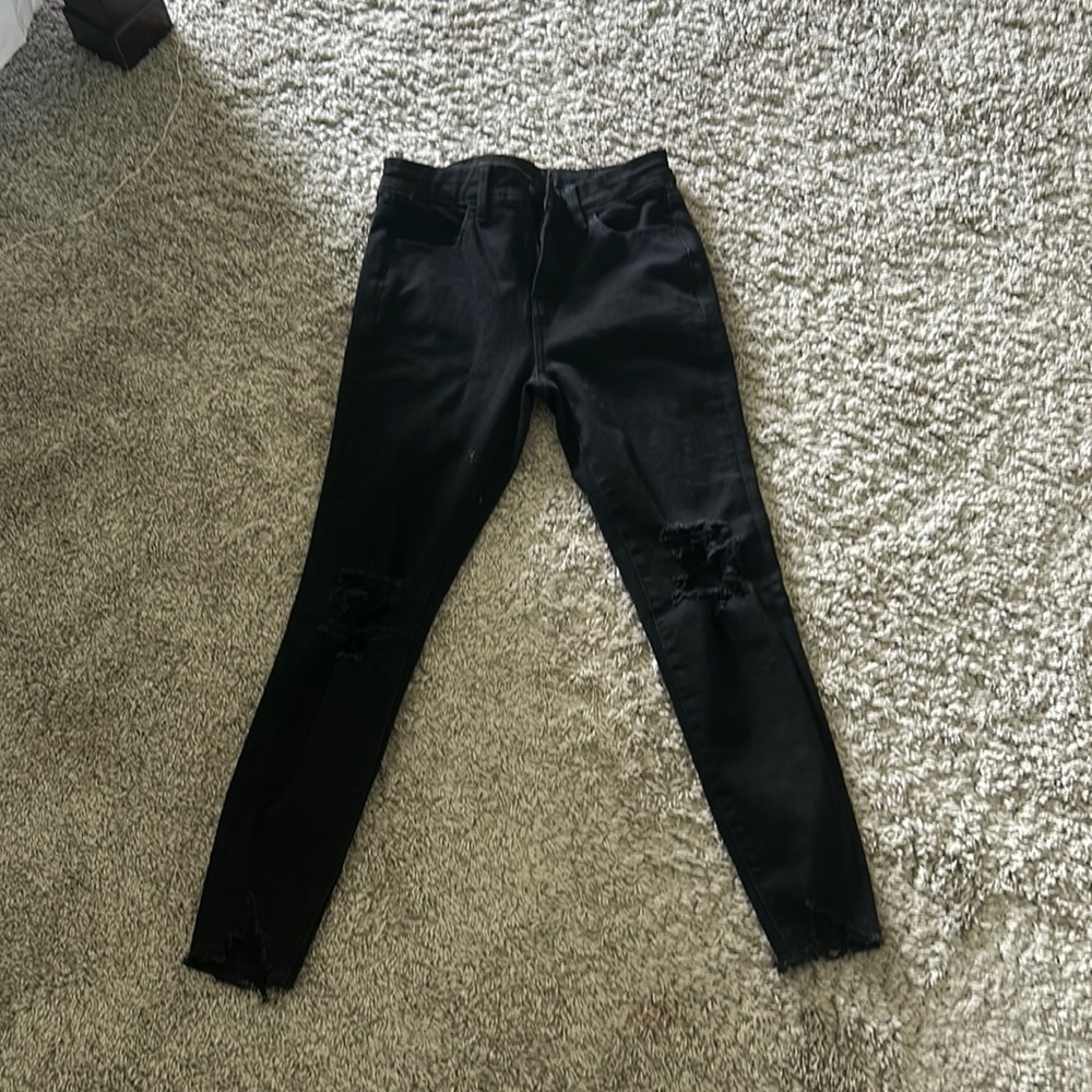 American eagle “the dream jeans” size 4 short. black